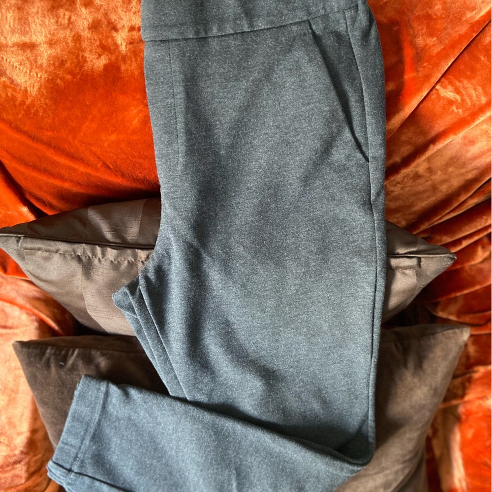 UNIQLO Relaxed Jogger Pants